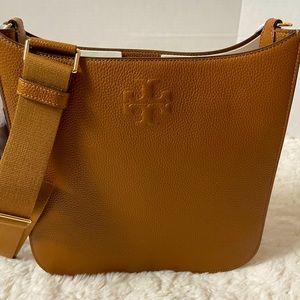 TORY BURCH LARGE WEB SHOULDER BAG. AUTHENTIC! NEW WITH TAGS.